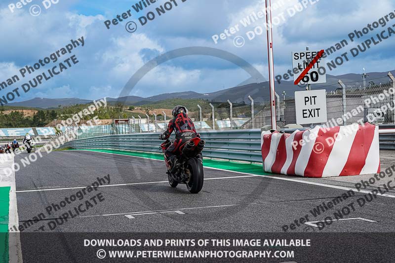 motorbikes;no limits;peter wileman photography;portimao;portugal;trackday digital images